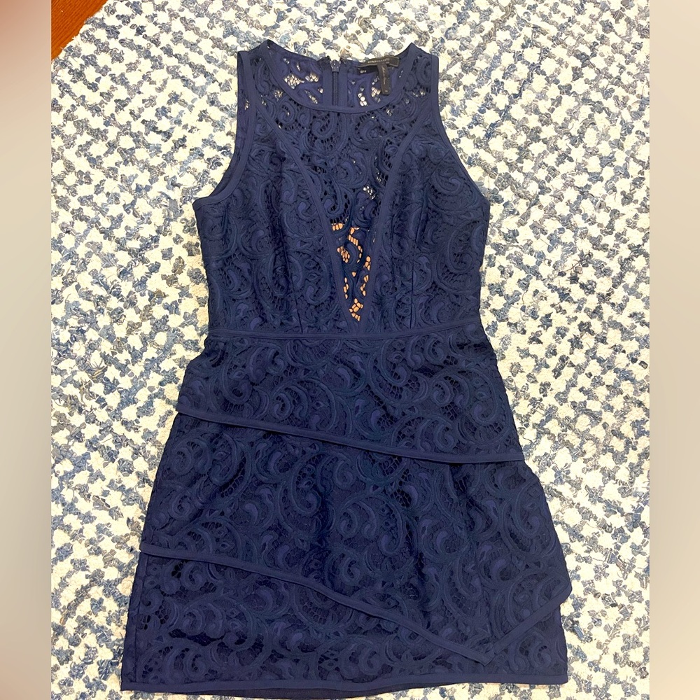 Navy cocktail Lace Dress Size 6 Cocktail Dress BCBGMAXAZRIA W…